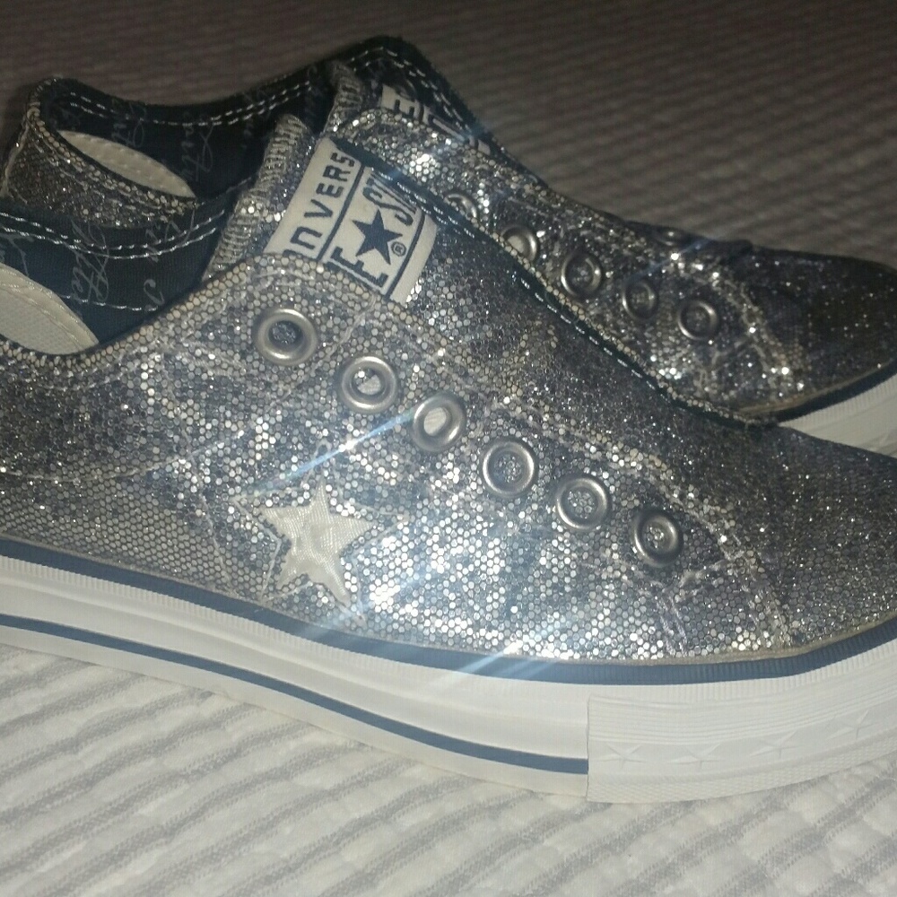 Shoe bundle!!  Converse and Pumas